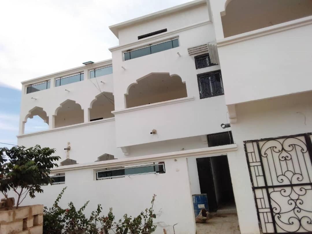La Baraka, Extravagant Villa For 8 With Pool In Saly Gandigal 외부 사진